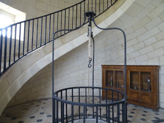 Salle des lampes_entrez